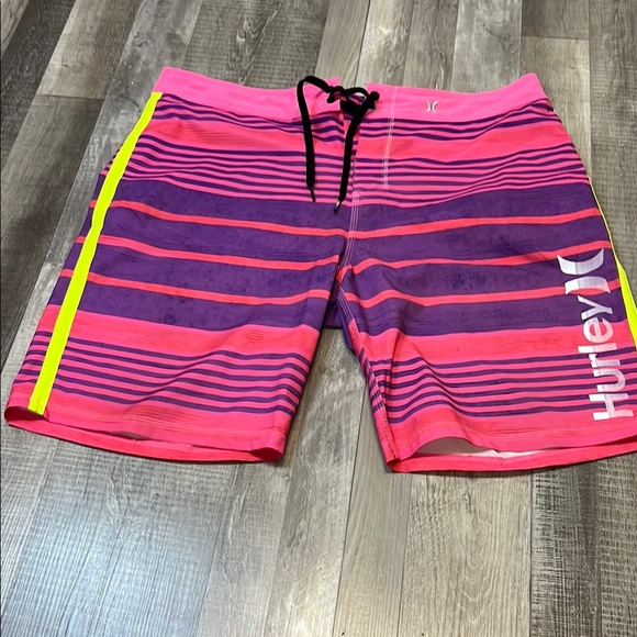 Hurley Men's Pink and Purple Swim Shorts size 36 - Picture 1 of 10